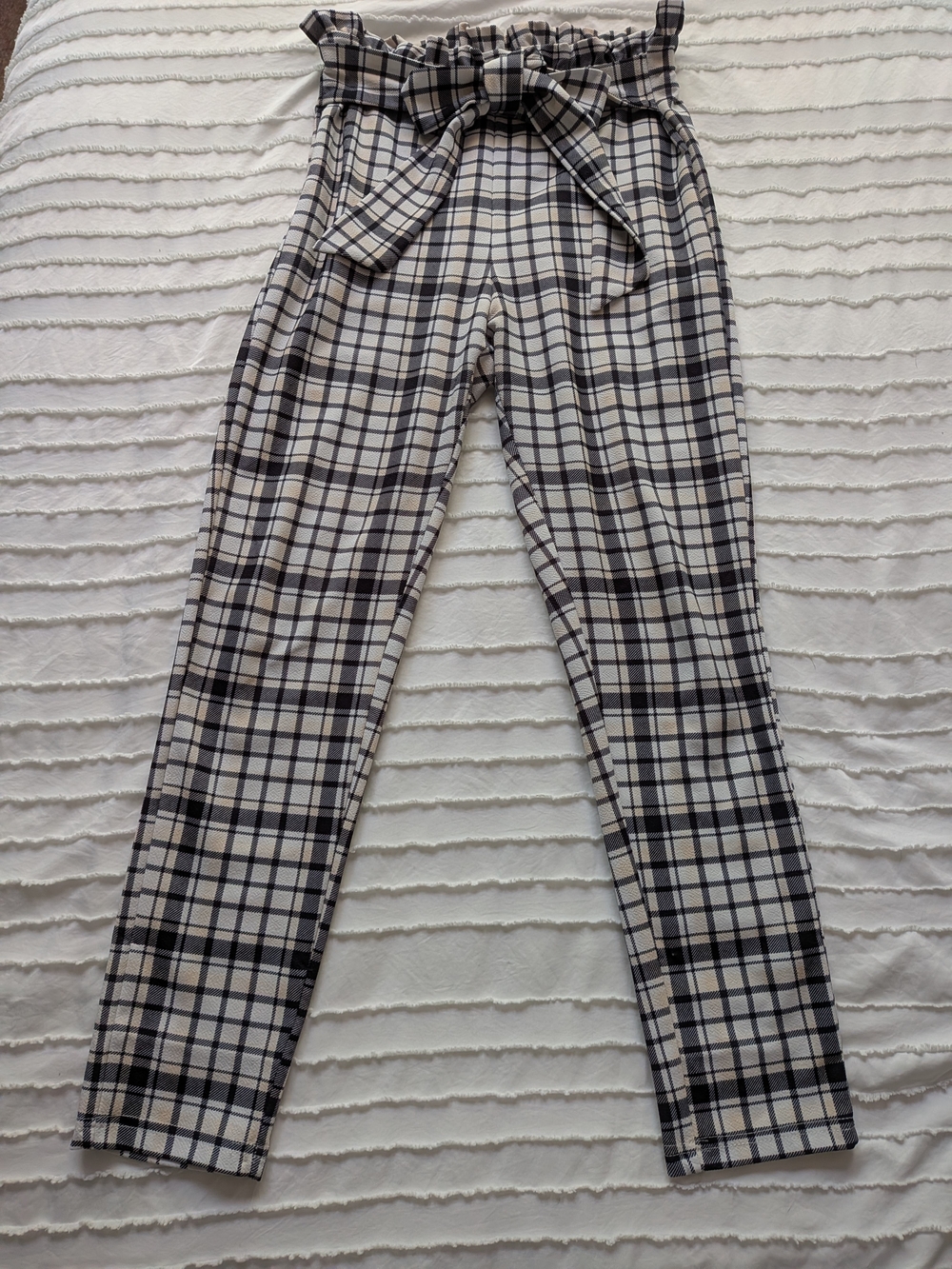 SHEIN Black & White Plaid Paperbag Waist Chinos